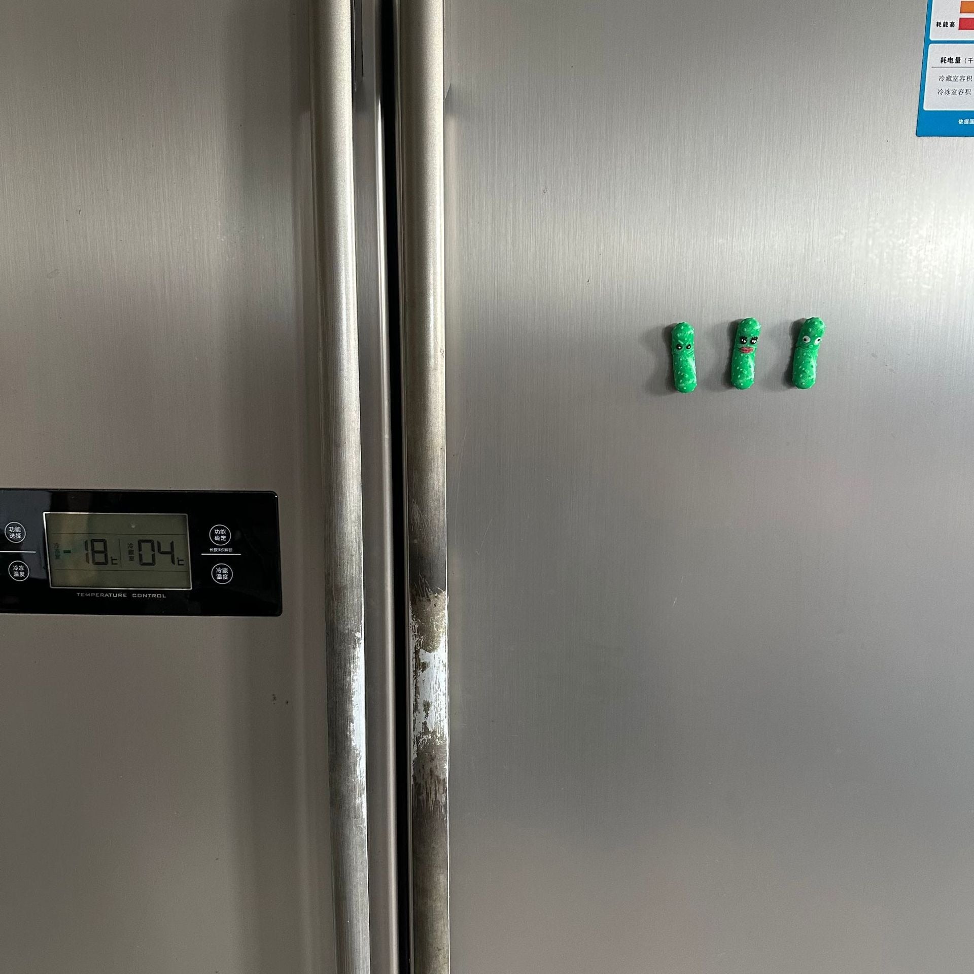 Wholesale Multifunctional 3D printed refrigerator magnet cute mini cucumber pickle pendant